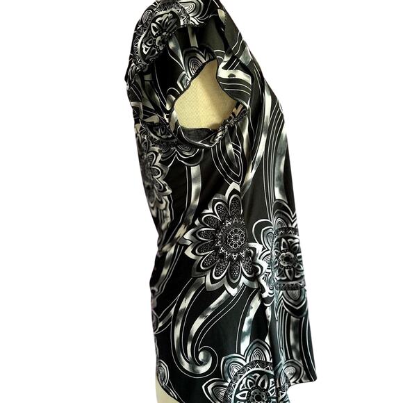 Womens Top Size Large Black Floral Esoteric Hippie Boho Whimisgoth Fairy Office - Picture 3 of 8